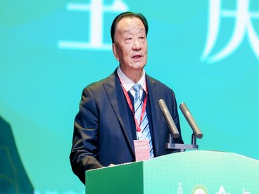 2025年我国茶产业综合产值将突破万亿元大关!